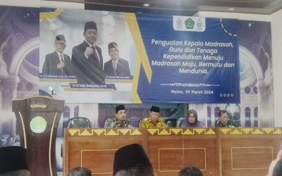 Plt. Kepala Madrasah TsanawiyahN 2 Way Kanan Berpartisipasi dalam Kegiatan Penguatan Kepala Madrasah dan Guru